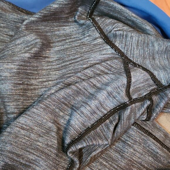 Lululemon Size 10 Leggings With Slits Cropped Pants - Picture 7 of 7